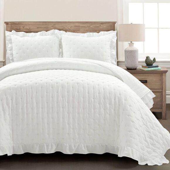 Lush Decor Other - Lush Decor - Lush Décor 3pc King Reyna Ruffle Reversible Oversi White
